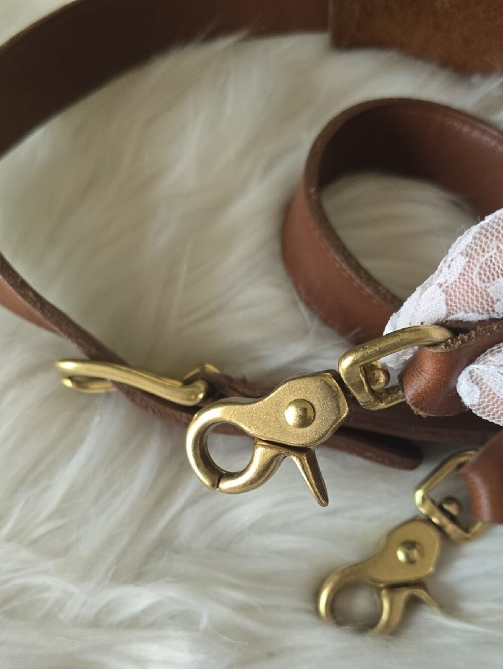 Coach Brown Leather Strap with Gold lobster claw Openings British TAN - Picture 2 of 11